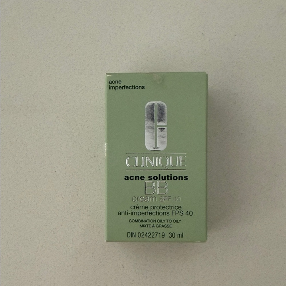 Brand new Clinique Acne Solutions BB Cream SPF 40 - Light Medium